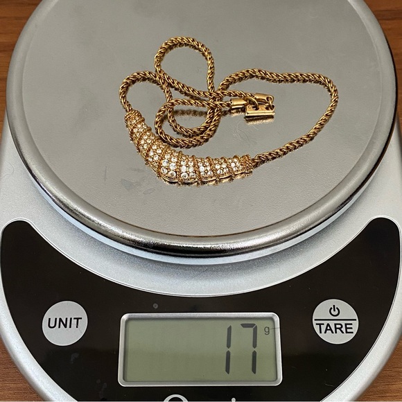 Vintage 70’s SWAROVSKI Swan Signed Gold-tone Slope V Bar Pendant Necklace 17g - Picture 13 of 15